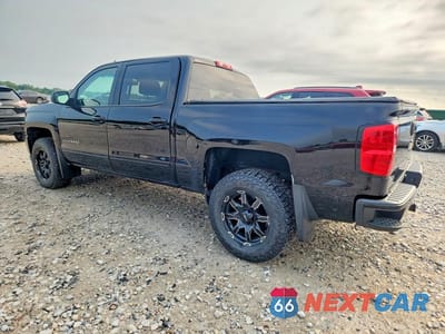 Drugie zdjęcie samochodu z przodu: 2018 CHEVROLET SILVERADO K1500 LT VIN:3GCUKREC5JG492976 - miniatura