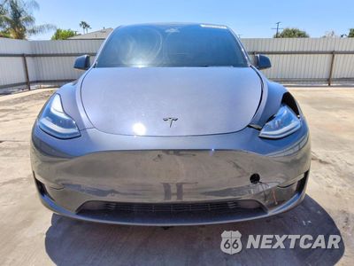 Piąte zdjęcie samochodu w środku: 2021 TESLA MODEL Y VIN:5YJYGDEF4MF256636 - miniatura