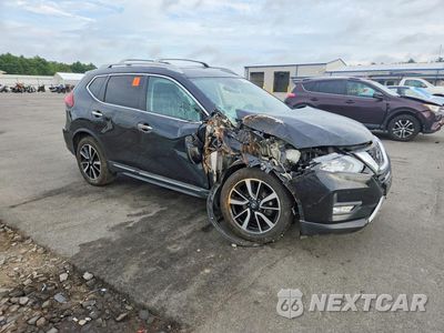 Czwarte zdjęcie samochodu z boku: 2019 NISSAN ROGUE SL VIN:5N1AT2MV5KC770110 - miniatura