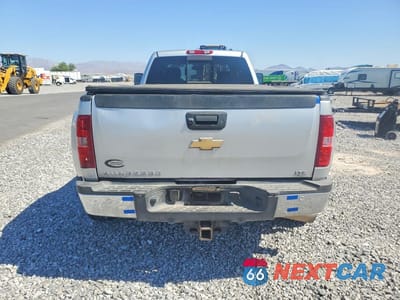 Zdjęcie 6 z 13 samochodu: 2011 CHEVROLET SILVERADO K3500 LTZ VIN:1GC4K1C83BF114691 - miniatura