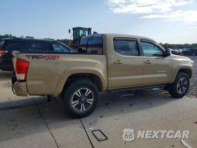 Trzecie zdjęcie samochodu z tyłu: 2017 TOYOTA TACOMA TRD SPORT VIN:5TFCZ5AN6HX080417 - miniatura