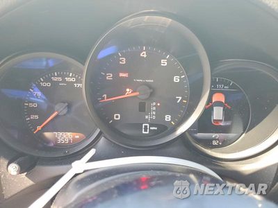 Zdjęcie 9 z 13 samochodu: 2018 PORSCHE MACAN VIN:WP1AA2A5XJLB04002 - miniatura