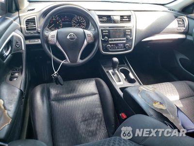 Zdjęcie 8 z 12 samochodu: 2017 NISSAN ALTIMA 2.5 SV VIN:1N4AL3AP0HC184204 - miniatura