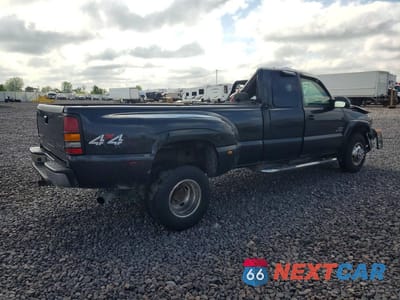 Trzecie zdjęcie samochodu z tyłu: 2004 CHEVROLET SILVERADO K3500 VIN:1GCJK39254E295061 - miniatura