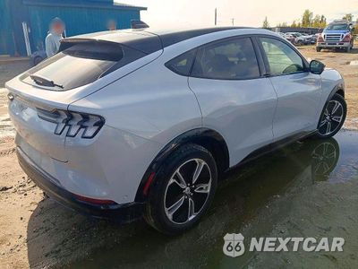 Trzecie zdjęcie samochodu z tyłu: 2023 FORD MUSTANG MACH-E PREMIUM VIN:3FMTK3S59PMA92231 - miniatura