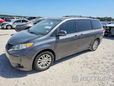 2011 TOYOTA SIENNA XLE 8-PASSENGER 5TDYK3DC1BS136012 - główne zdjęcie licytacji z USA - miniatura