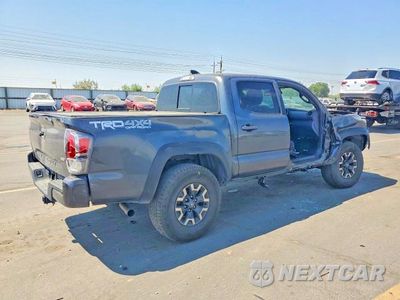 Trzecie zdjęcie samochodu z tyłu: 2021 TOYOTA TACOMA TRD OFF-ROAD VIN:3TMCZ5AN4MM423595 - miniatura