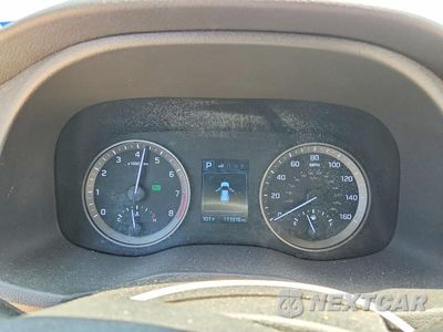Zdjęcie 9 z 12 samochodu: 2016 HYUNDAI TUCSON SE VIN:KM8J33A49GU180995 - miniatura