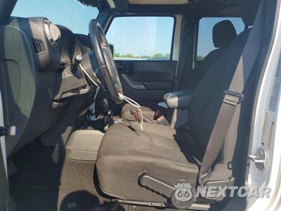 Zdjęcie 7 z 13 samochodu: 2017 JEEP WRANGLER UNLIMITED SPORT VIN:1C4BJWDGXHL685179 - miniatura