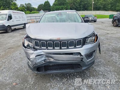 Piąte zdjęcie samochodu w środku: 2018 JEEP COMPASS SPORT VIN:3C4NJDAB9JT478819 - miniatura