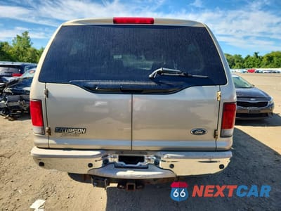 Zdjęcie 6 z 13 samochodu: 2005 FORD EXCURSION LIMITED VIN:1FMNU43S75EA74181 - miniatura