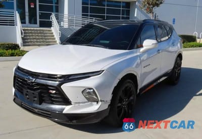 Drugie zdjęcie samochodu z przodu: 2024 CHEVROLET BLAZER RS VIN:3GNKBERS7RS161043 - miniatura