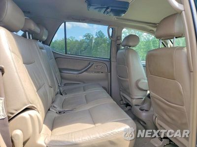 Zdjęcie 11 z 13 samochodu: 2004 TOYOTA SEQUOIA SR5 VIN:5TDBT44AX4S231176 - miniatura