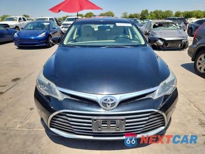 Piąte zdjęcie samochodu w środku: 2016 TOYOTA AVALON XLE PLUS VIN:4T1BK1EB3GU202879 - miniatura