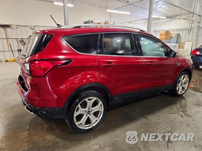 Trzecie zdjęcie samochodu z tyłu: 2019 FORD ESCAPE TITANIUM VIN:1FMCU9J97KUA47150 - miniatura