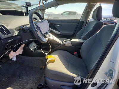 Zdjęcie 7 z 12 samochodu: 2015 TOYOTA PRIUS TWO VIN:JTDKN3DU2F1918702 - miniatura