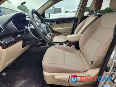 Zdjęcie 7 z 13 samochodu: 2014 KIA SORENTO LX VIN:5XYKT3A68EG524471 - miniatura