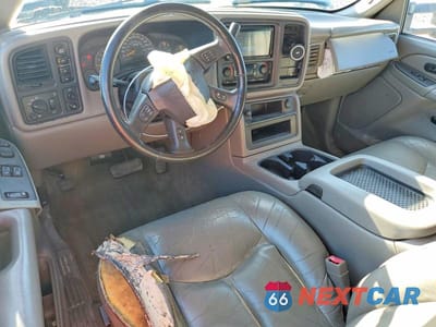 Zdjęcie 8 z 12 samochodu: 2004 CHEVROLET SILVERADO K1500 VIN:2GCEK19T341169166 - miniatura