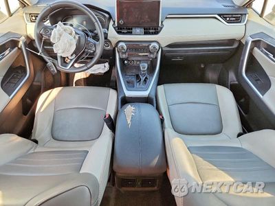 Zdjęcie 8 z 13 samochodu: 2023 TOYOTA RAV4 XLE PREMIUM VIN:2T3C1RFV2PW254462 - miniatura
