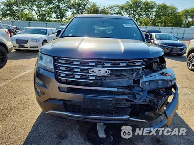 Piąte zdjęcie samochodu w środku: 2017 FORD EXPLORER XLT VIN:1FM5K8D83HGB04950 - miniatura