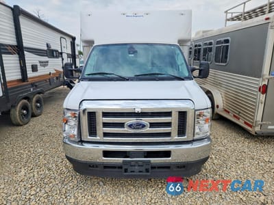 Piąte zdjęcie samochodu w środku: 2024 FORD E350 DELIVERY TRUCK VIN:1FDWE3FNXRDD02381 - miniatura