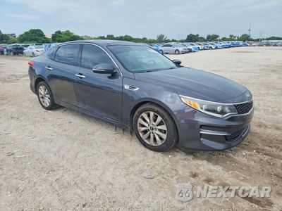 Czwarte zdjęcie samochodu z boku: 2018 KIA OPTIMA EX VIN:5XXGU4L31JG190777 - miniatura