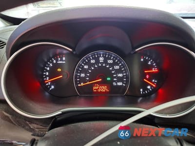 Zdjęcie 9 z 13 samochodu: 2015 KIA SORENTO LX VIN:5XYKT3A62FG616144 - miniatura