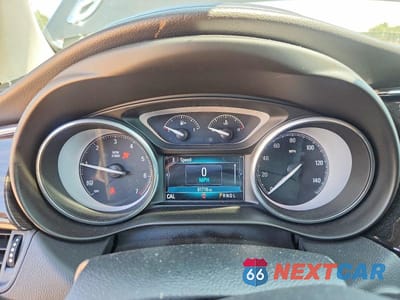 Zdjęcie 9 z 13 samochodu: 2019 BUICK ENVISION ESSENCE VIN:LRBFXCSA0KD025486 - miniatura