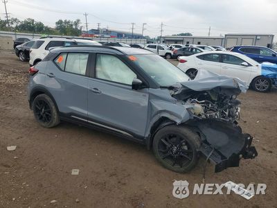 Czwarte zdjęcie samochodu z boku: 2024 NISSAN KICKS SR VIN:3N1CP5DV2RL501079 - miniatura