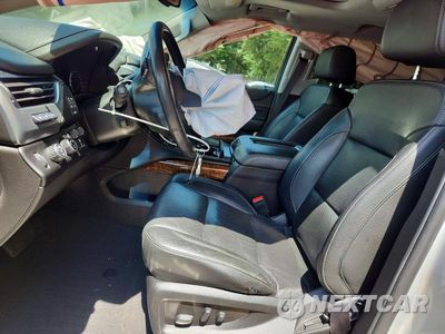 Zdjęcie 7 z 12 samochodu: 2019 CHEVROLET SUBURBAN K1500 PREMIER VIN:1GNSKJKC7KR353583 - miniatura