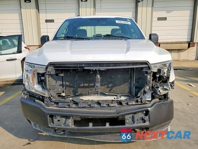 Piąte zdjęcie samochodu w środku: 2018 FORD F150 SUPER CAB VIN:1FTFX1E58JKE94601 - miniatura