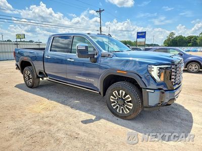 Czwarte zdjęcie samochodu z boku: 2026 GMC SIERRA K3500 DENALI ULTIMATE VIN:1GT4UYEY7TF285381 - miniatura