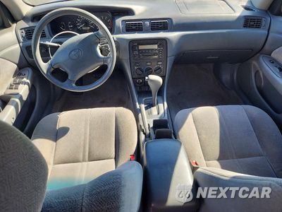 Zdjęcie 8 z 12 samochodu: 2000 TOYOTA CAMRY CE VIN:4T1BG22K4YU761189 - miniatura