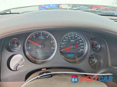 Zdjęcie 9 z 13 samochodu: 2011 CHEVROLET TAHOE K1500 LTZ VIN:1GNSKCE0XBR350643 - miniatura