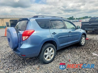 Trzecie zdjęcie samochodu z tyłu: 2006 TOYOTA RAV4 BASE VIN:JTMBD35VX65038690 - miniatura