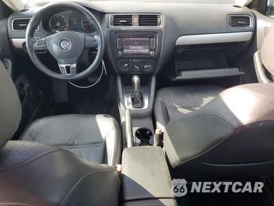 Zdjęcie 8 z 12 samochodu: 2013 VOLKSWAGEN JETTA SE VIN:3VWDP7AJXDM359210 - miniatura