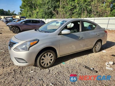 2018 NISSAN VERSA SV 3N1CN7AP2JL843255 - główne zdjęcie licytacji z USA - miniatura