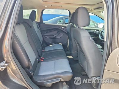 Zdjęcie 10 z 12 samochodu: 2017 FORD ESCAPE SE VIN:1FMCU0GD7HUD26064 - miniatura