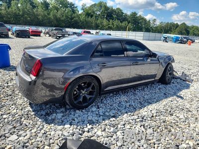 Trzecie zdjęcie samochodu z tyłu: 2022 CHRYSLER 300 S VIN:2C3CCABGXNH127270 - miniatura
