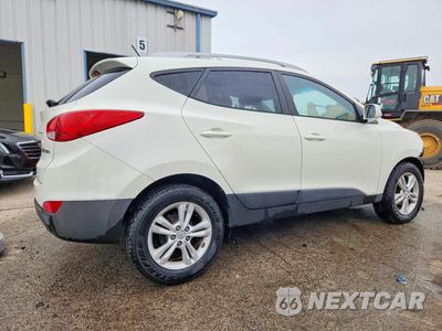 Trzecie zdjęcie samochodu z tyłu: 2010 HYUNDAI TUCSON GLS VIN:KM8JU3AC7AU056798 - miniatura