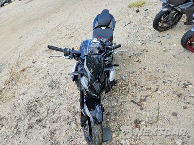 Piąte zdjęcie samochodu w środku: 2025 KAWASAKI ZR900 S VIN:ML5ZRDS10SDA00566 - miniatura