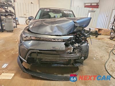 Piąte zdjęcie samochodu w środku: 2025 KIA SOUL LX VIN:KNDJ23AU4S7262471 - miniatura