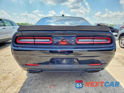 Zdjęcie 6 z 12 samochodu: 2016 DODGE CHALLENGER R/T VIN:2C3CDZBT6GH322097 - miniatura