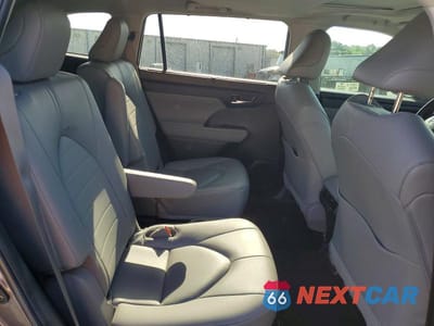 Zdjęcie 11 z 13 samochodu: 2023 TOYOTA HIGHLANDER XLE VIN:5TDKDRAH5PS039146 - miniatura