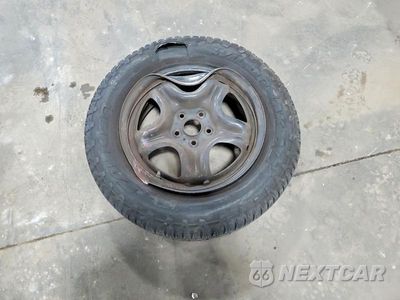 Zdjęcie 12 z 13 samochodu: 2017 TOYOTA RAV4 LE VIN:JTMBFREV8HJ108291 - miniatura