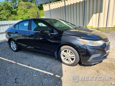 Czwarte zdjęcie samochodu z boku: 2016 CHEVROLET CRUZE LT VIN:1G1BE5SM3G7252729 - miniatura