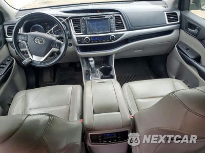 Zdjęcie 8 z 13 samochodu: 2015 TOYOTA HIGHLANDER XLE VIN:5TDJKRFH8FS174176 - miniatura