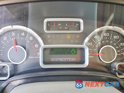 Zdjęcie 9 z 12 samochodu: 2007 FORD EXPEDITION XLT VIN:1FMFU15507LA36638 - miniatura