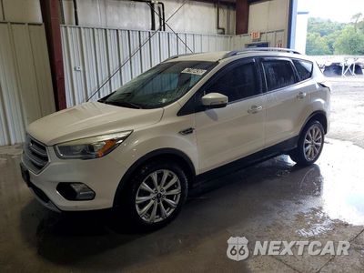 2017 FORD ESCAPE TITANIUM 1FMCU0J95HUD06934 - główne zdjęcie licytacji z USA - miniatura