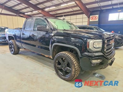 Czwarte zdjęcie samochodu z boku: 2016 GMC SIERRA K1500 VIN:1GTV2LEC4GZ222891 - miniatura